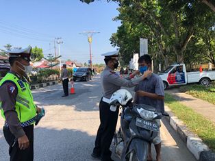 Kasat Lantas Tertibkan Pengendara Kendaraan Bermotor Tidak Pakai Masker